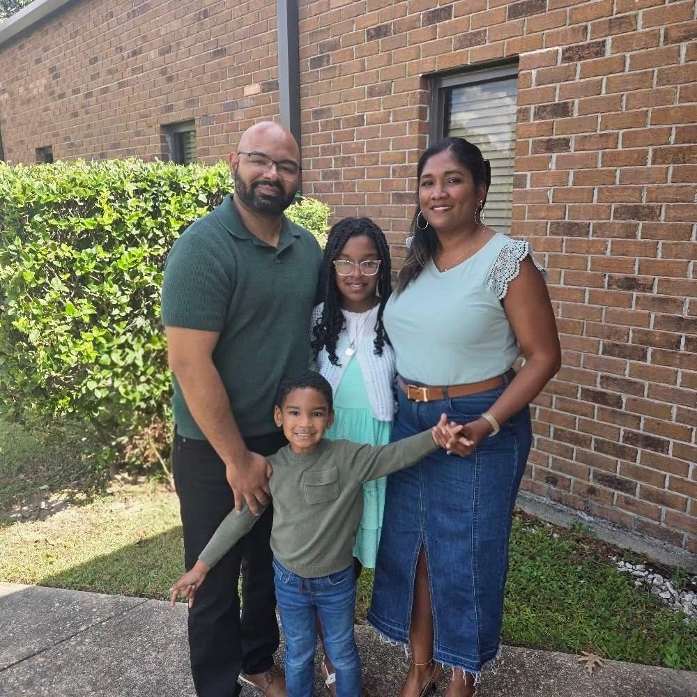 Kelsey, Jennifer, Ainee, and James McKenzie